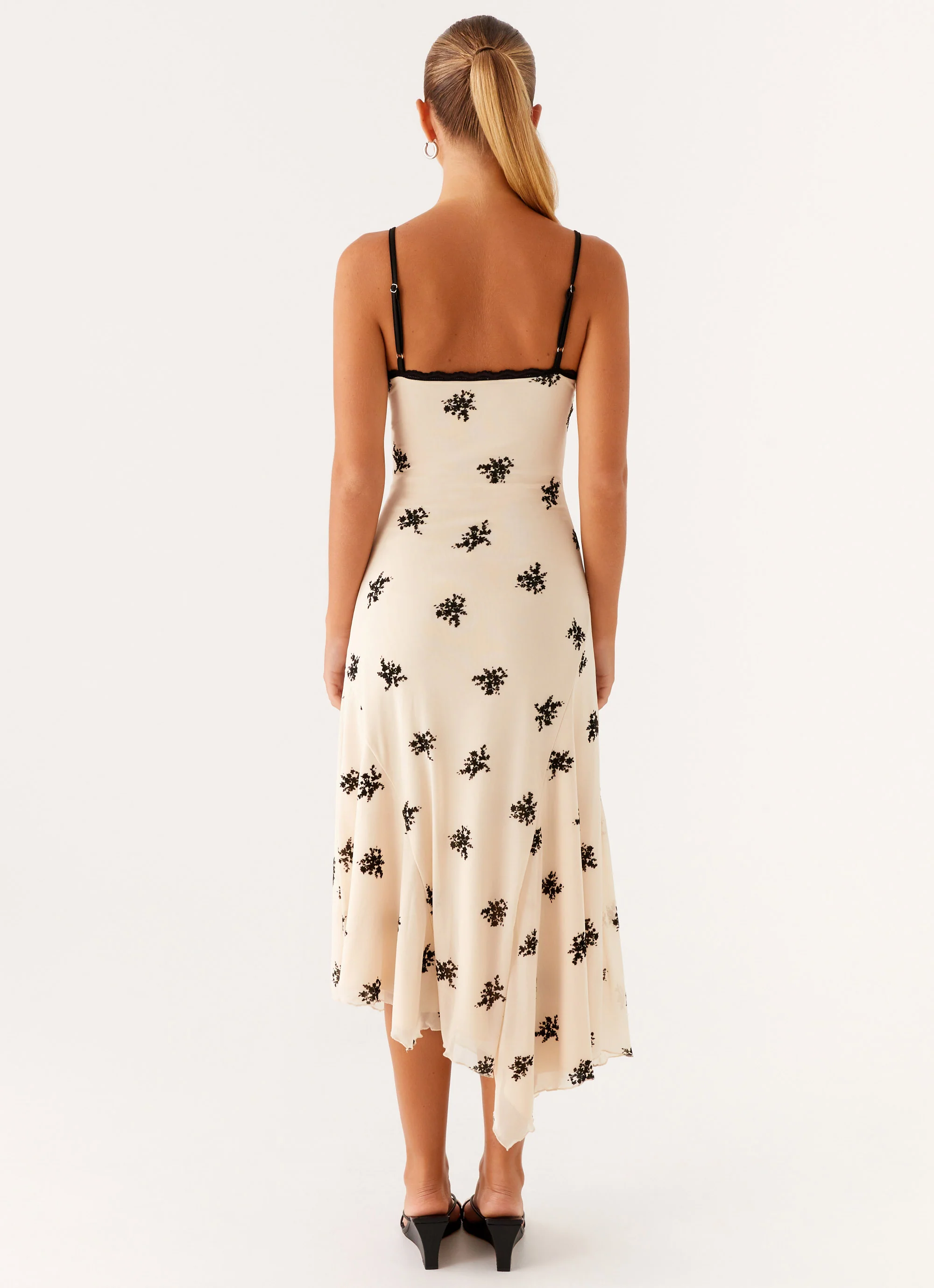 Amelia Midi Dress - Nude - Image 4