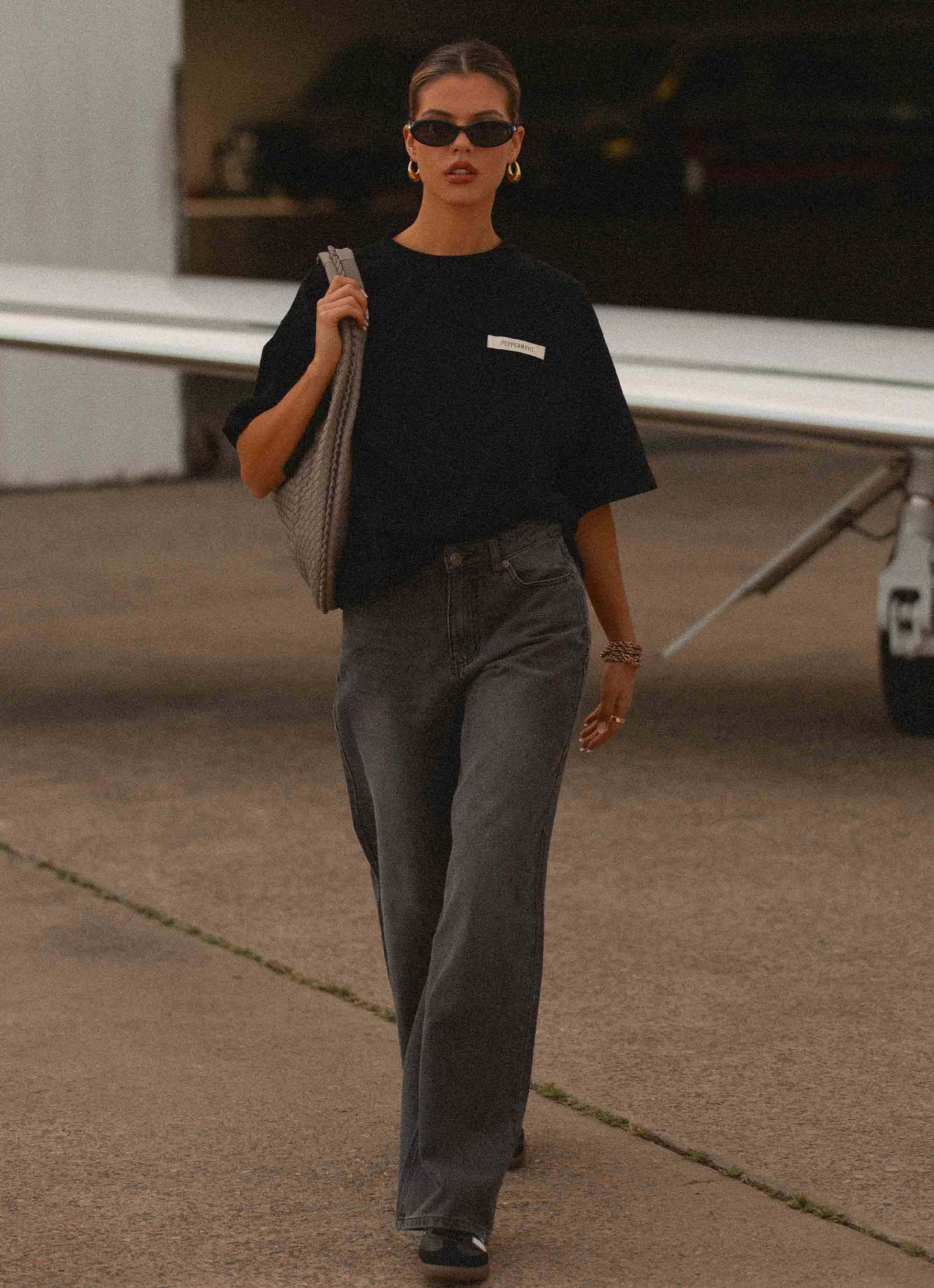 Signature Oversized Tee - Black - Image 7