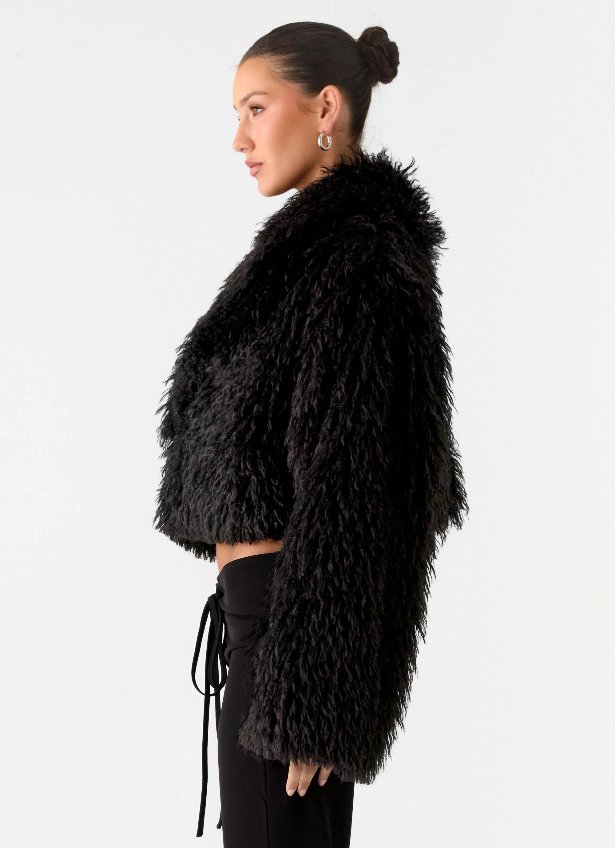 Virginia Cropped Faux Fur Jacket - Black - Image 5